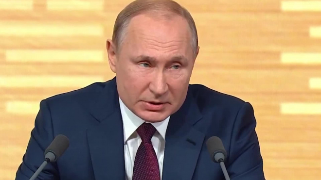 Путин предложил декриминализировать статью о возврате валютной выручки