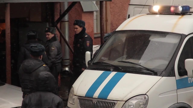 Сотрудники Росгвардии задержали 8 вандалов, орудовавших на Смоленском кладбище