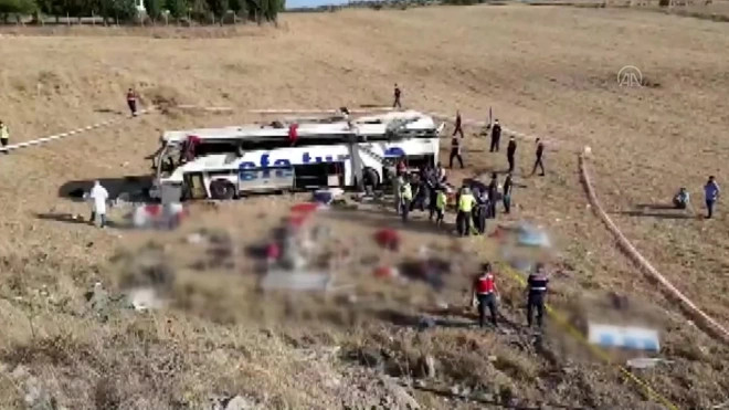 В аварии с автобусом в Турции погибли 14 человек
