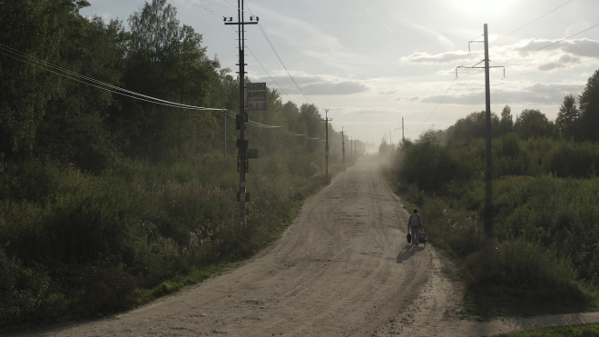 Жители Кировского района Ленобласти с лета добиваются ремонта травмоопасной дороги 