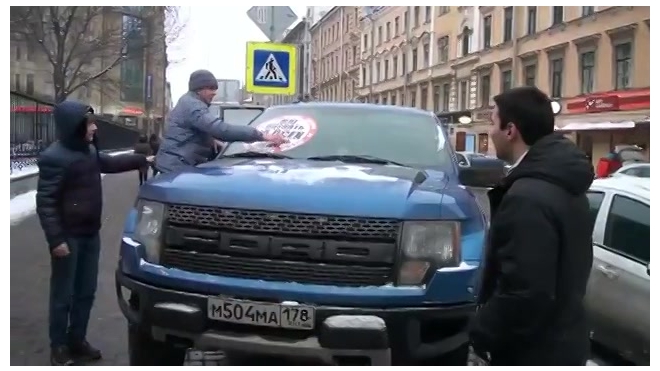 Активисты "СтопХам" избили водителя "Газели" в Санкт-Петербурге