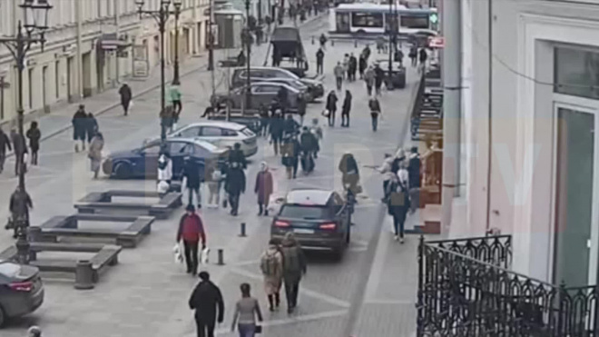 Опубликовано видео момента ДТП с наездом на пешехода на 1-й Советской 