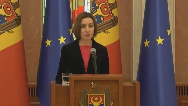 Санду потребовала от России уважать границы Молдавии после пролета ракет