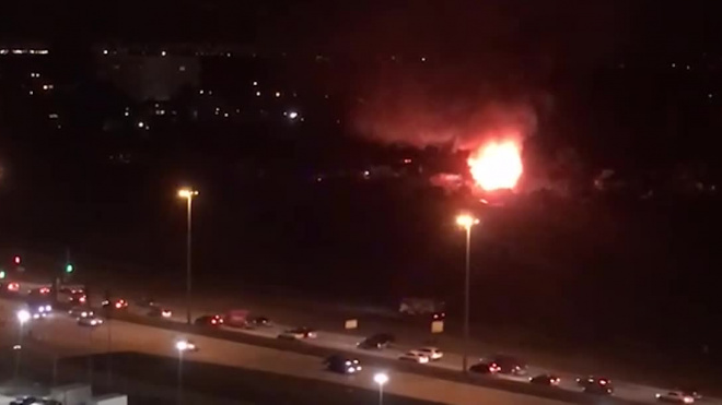 Видео: в Приморском районе загорелся частный одноэтажный дом 