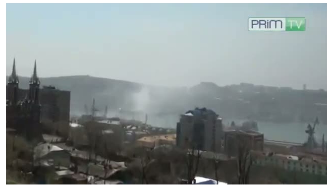 В порту Петропавловска-Камчатского пожар на рыболовном траулере