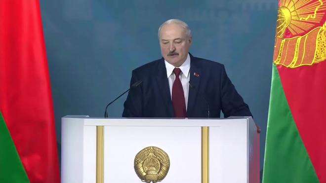 Лукашенко порассуждал о цветной революции в Белоруссии
