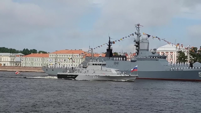 Минобороны опубликовало 360-градусные панорамы с военно-морского парада в Петербурге