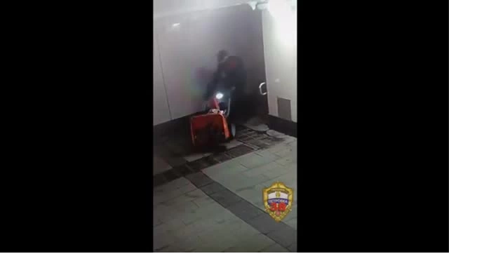 Полиция раскрыла кражу снегоуборщика с территории храма в Москве