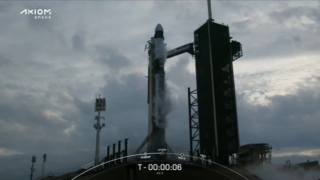 Во Флориде стартовала ракета SpaceX с космическими туристами