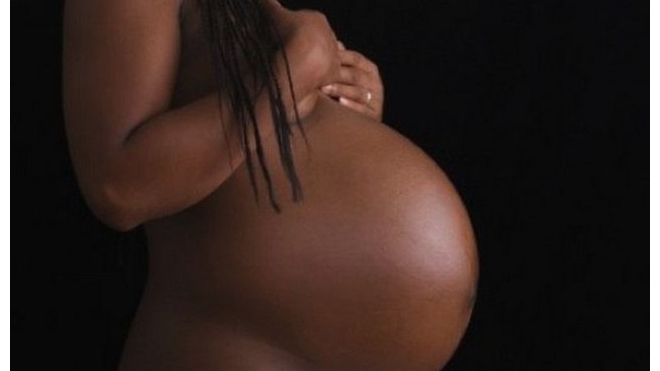 В Купчино из-под надзора сбежала беременная африканка