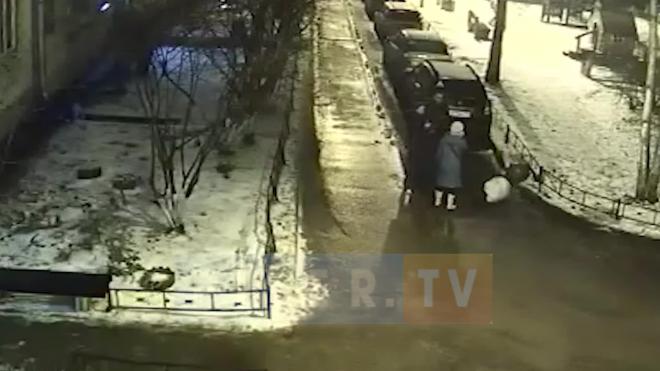 Piter.TV публикует полную версию конфликта с "избитыми" родственниками на Новоизмайловском проспекте