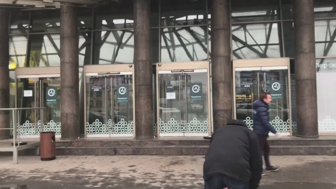 В Петербурге проверят торговые центры и магазины из-за взрыва в "Перекрестке"