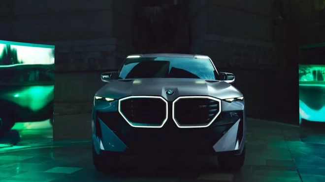 BMW представила новый концептуальный кроссовер BMW Concept XM