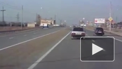 Жуткий дрифт автомобиля на трассе Железногорск - Красноярск попал на видео