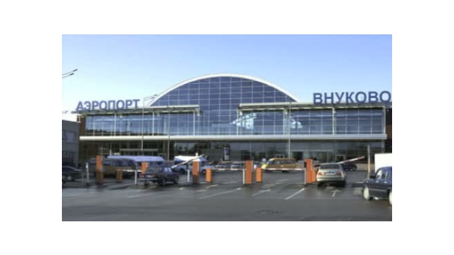 В московском аэропорту "Внуково" ждут заминированый самолет из Душанбе