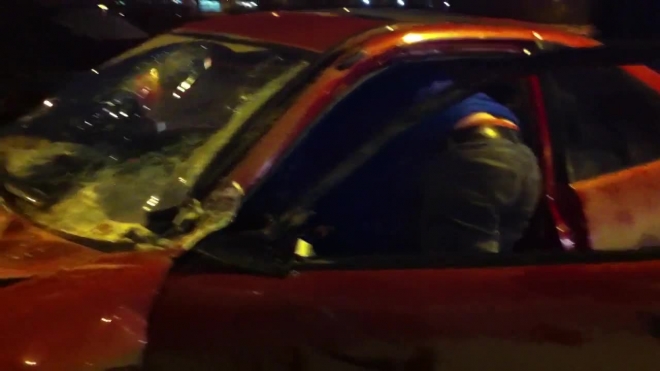 Пьяный водитель протаранил трамвай на проспекте Солидарности