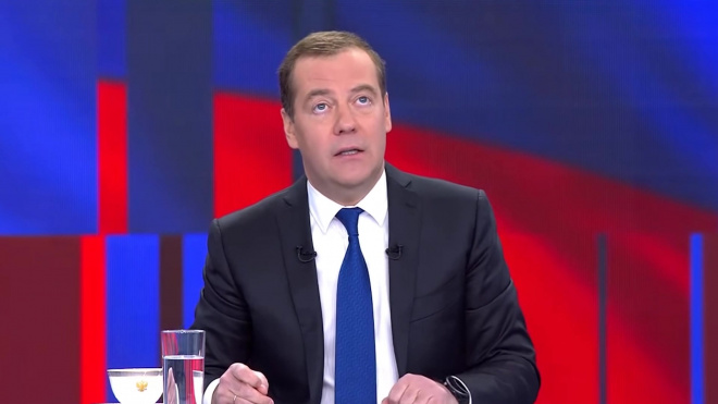 Медведев считает, что трудовое законодательство после COVID-19 надо пересмотреть