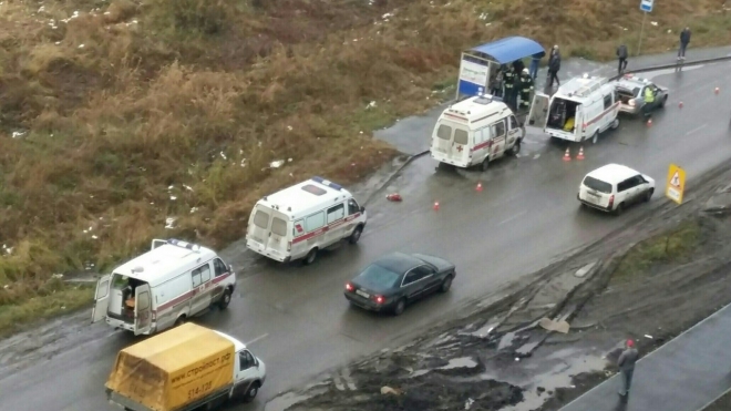 В Омске водитель сбил женщину с тремя детьми и скрылся