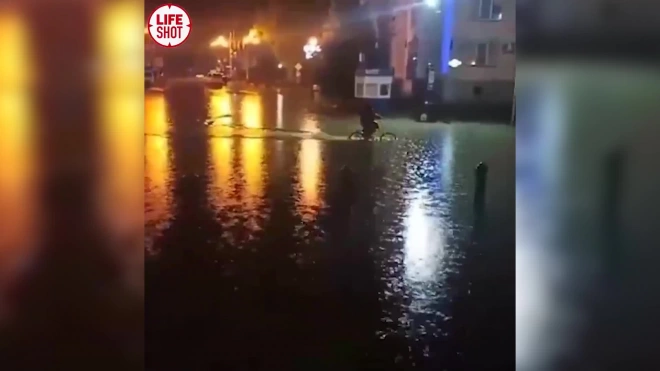 В Керчи эвакуировали десять человек из подтопленного района