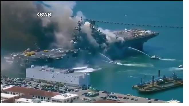 Число пострадавших при пожаре на десантном корабле в США достигло 21