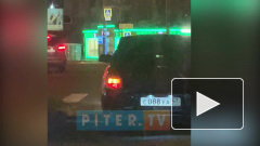 Во Фрунзенском районе мужчина прокатился в открытом багажнике "Лады"