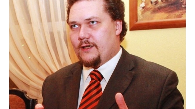 Эксперт объяснил, почему петербургский депутат Милонов прошел в Госдуму