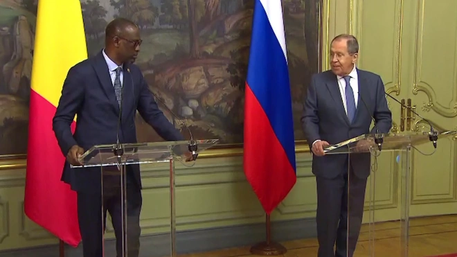 Лавров сравнил недовольство сотрудничеством России и Мали с колониализмом