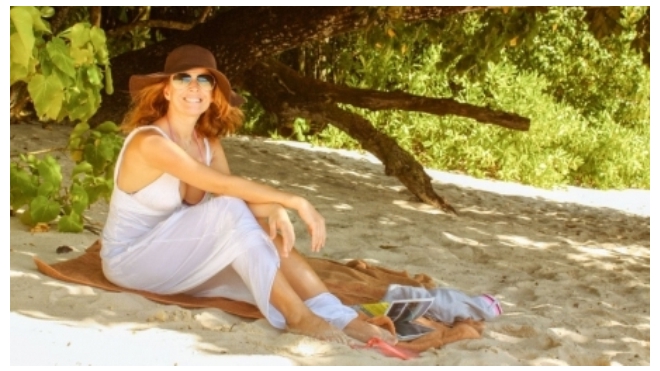  Последние новости о Жанне Фриске: фото певицы с пляжа порадовали поклонников - видно, что артистка поправляется