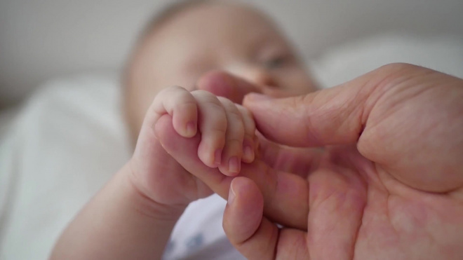В Латвии отменили присвоение статуса неграждан новорожденным