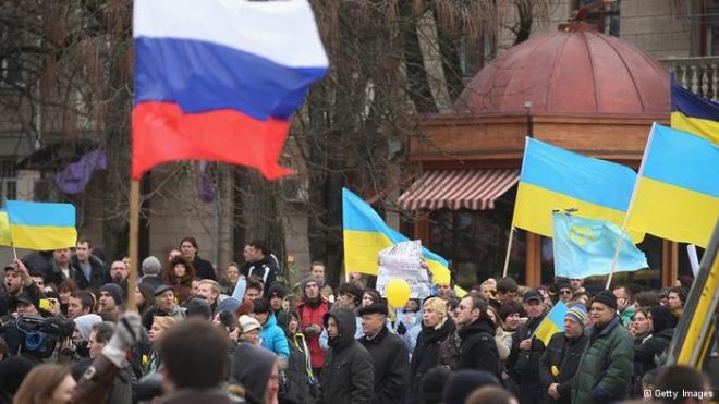 Реакция Запада на референдум в Крыму: введены адресные санкции