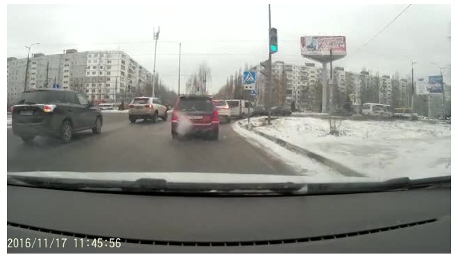 В сети опубликовали видео лихачества маршрутки в Воронеже