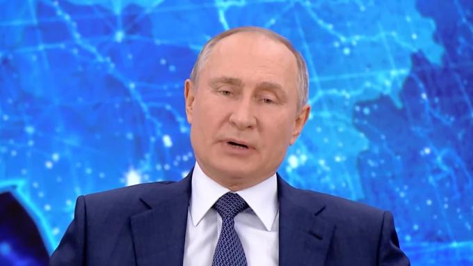 Путин заявил о возможности расширить спектр партий, участвующих в выборах 