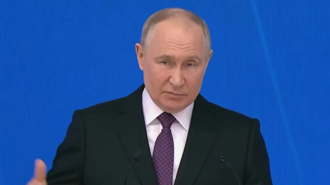 Путин объявил о запуске нового нацпроекта "Кадры"