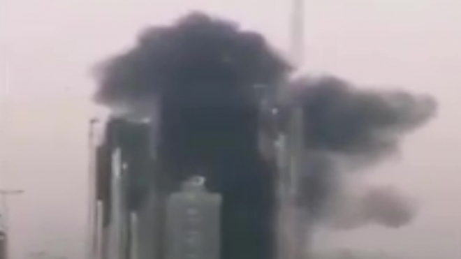 Видео из ОАЭ: В Дубае в 60 этажном небоскребе произошел пожар