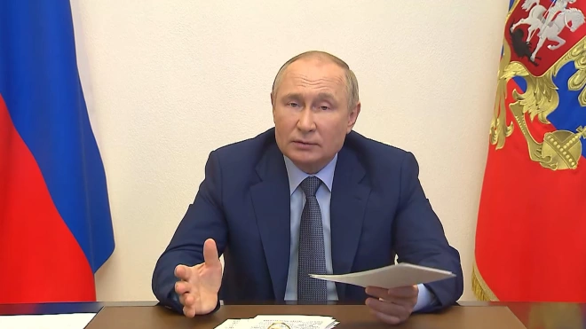 Путин призвал обеспечить рост доходов россиян