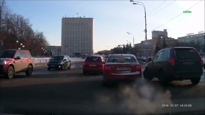 Занесло.