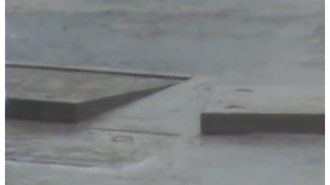 Бетонные плиты взлетали в Петербурге во время шторма