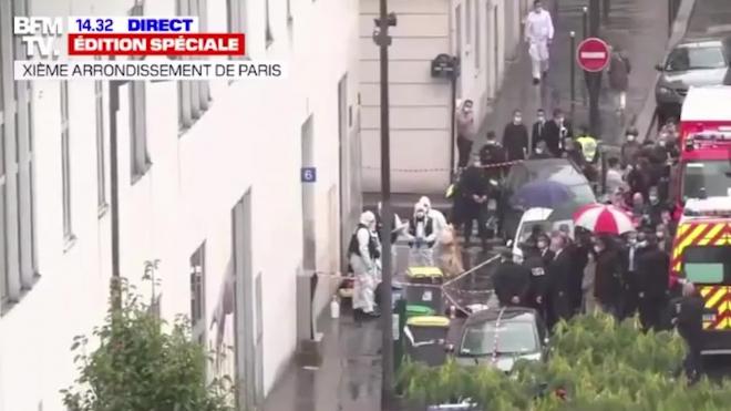 Премьер-министр Франции и глава МВД прибыли к месту нападения в Париже