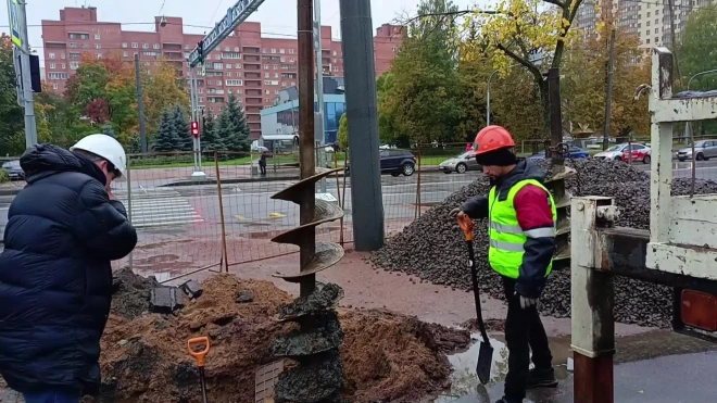 На проспекте Науки началось строительство нового освещения