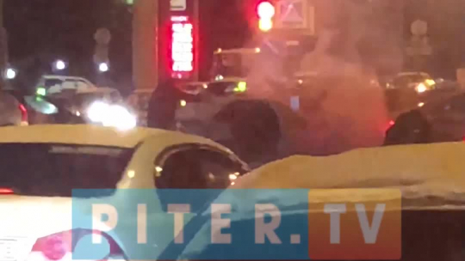 Видео: на Индустриальном проспекте произошла перестрелка с сотрудниками полиции