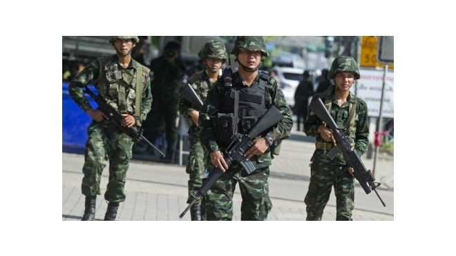 Военное положение в Таиланде: монарх Рама IX признал власть военных