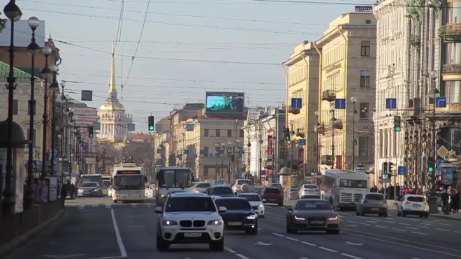 Питерские врачи спасают жизнь пожилой американке, попавшей в беду на борту пассажирского лайнера