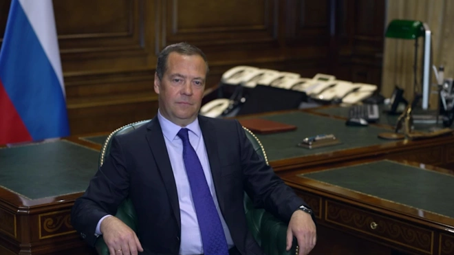 Медведев пока не считает HIMARS существенной угрозой для России