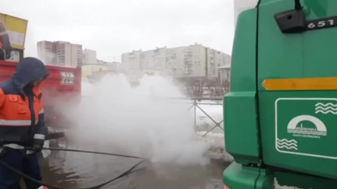 Система водоотведения Петербурга принимает растаявший снег в полном объеме