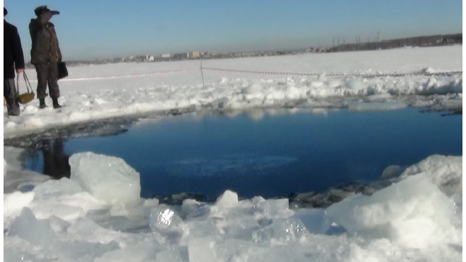 Со дна озера подняли обломок Челябинского метеорита весом в полтонны