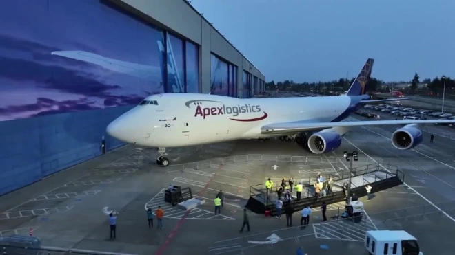 Boeing передала заказчику последний произведенный самолет Boeing-747