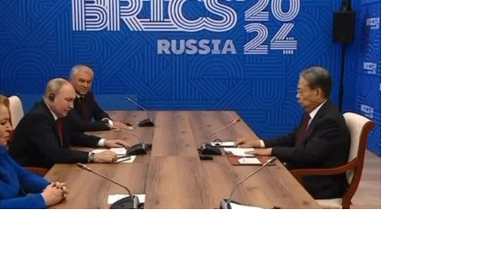 Путин: Россия будет ждать Си Цзиньпина на саммите БРИКС в Казани