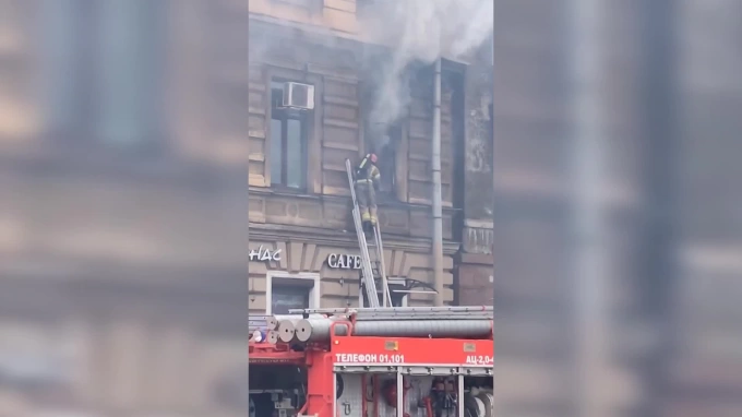 В центре Петербурга сгорело офисное помещение 