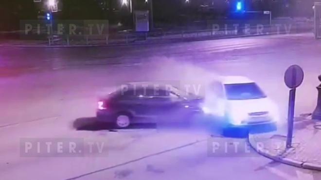 В ДТП на Петроградке пострадали два пассажира