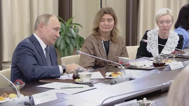 Путин заявил, что Россия в предыдущие годы жила "на чужой поляне"